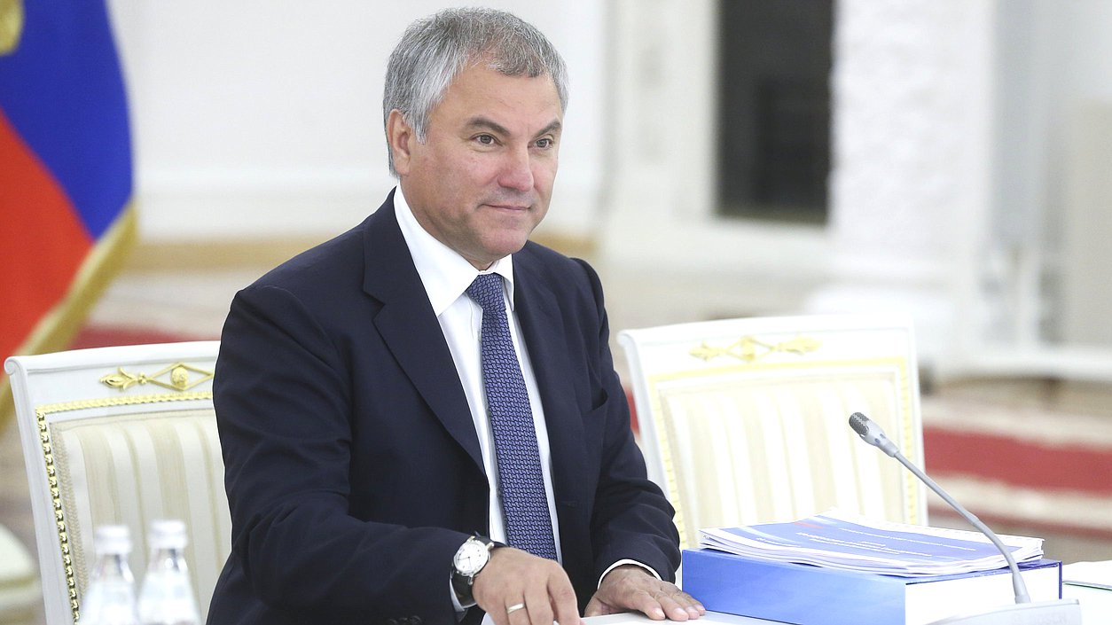 Володин призвал бизнес пересмотреть свои подходы в условиях санкций