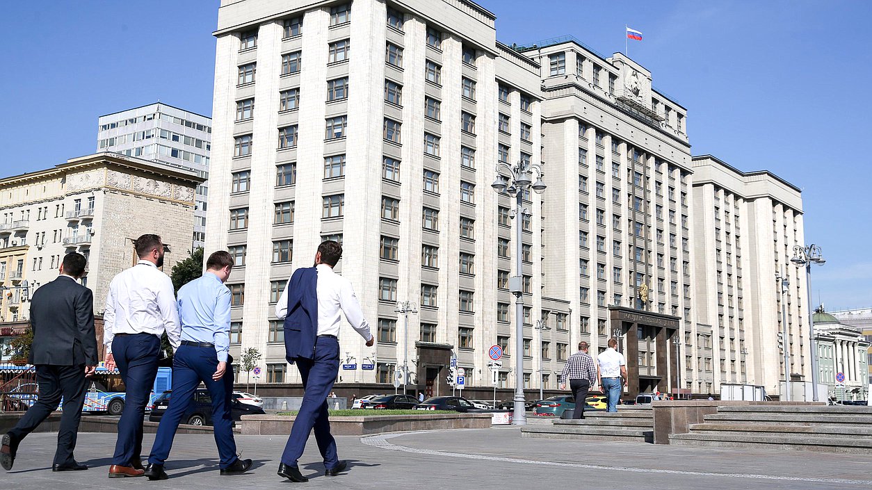 Совет Госдумы одобрил решение о статусе наблюдателя в ПАРЛАСЕН