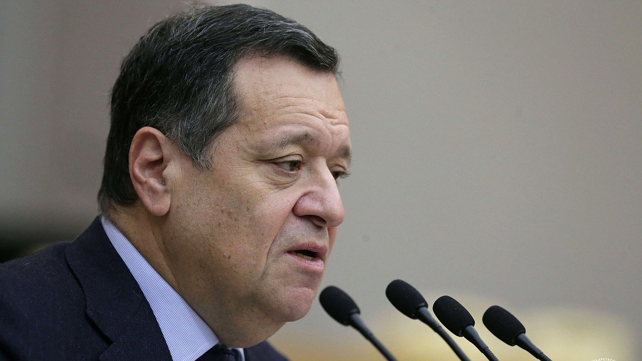 Макаров назвал три главных задачи государства в условиях санкционного давления на страну