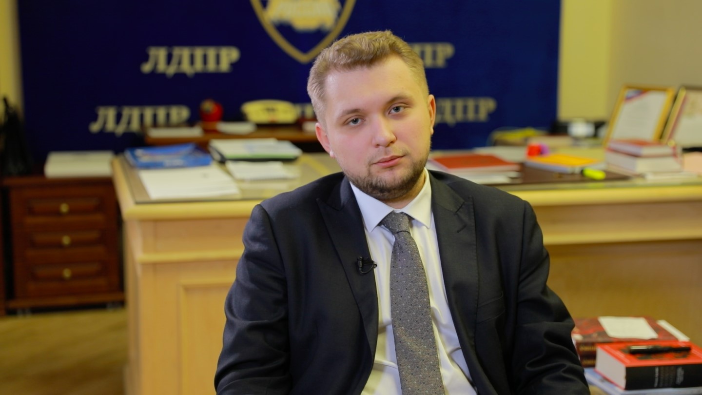 Чернышов призвал защитить русский язык от попыток «обескровить» его и упростить